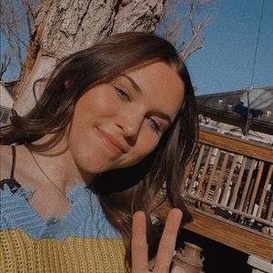 Meet your Posher, Carrie